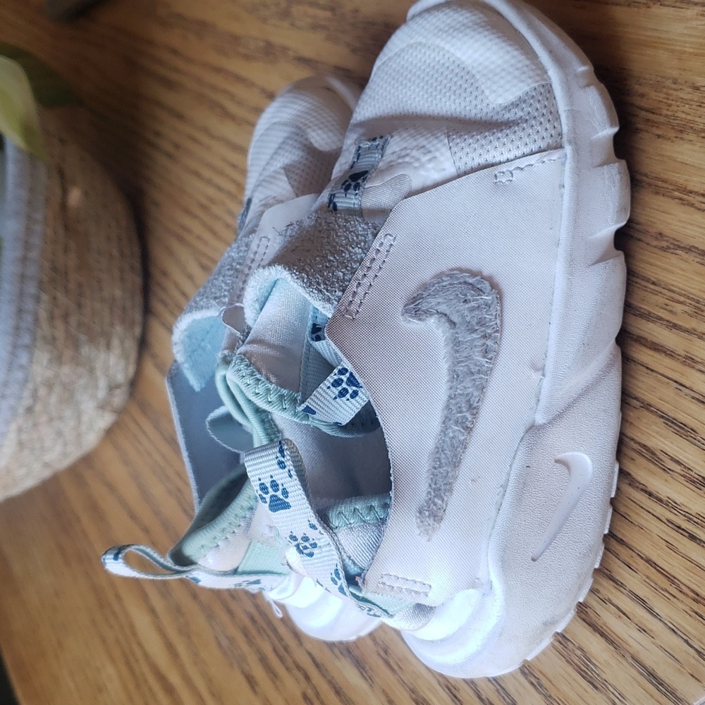 NIKE toddler shoes